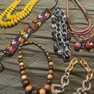 “VEC” vintage collection of necklaces